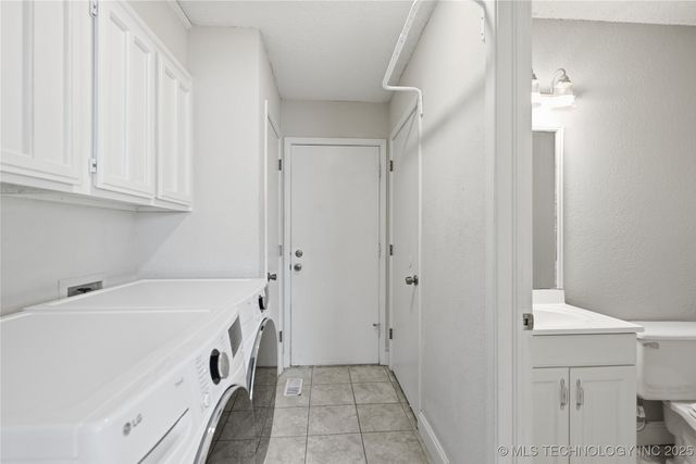 549 N Elm Street, Jenks, OK 74037