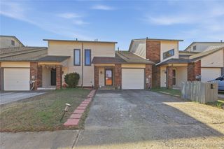 549 N Elm Street, Jenks, OK 74037