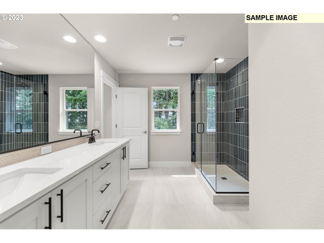 5560 N 94TH Ave LT 216, Camas, WA 98607