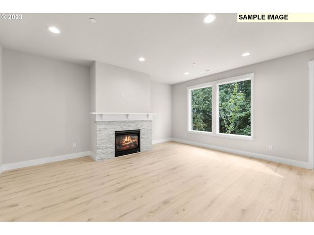 5560 N 94TH Ave LT 216, Camas, WA 98607