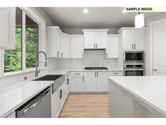 5560 N 94TH Ave LT 216, Camas, WA 98607