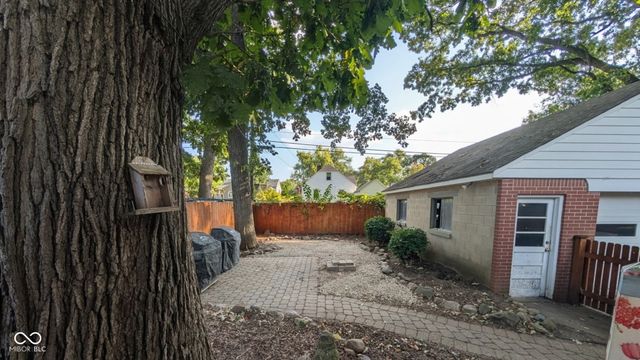 2615 Mcleay Drive, Indianapolis, IN 46220