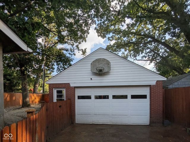 2615 Mcleay Drive, Indianapolis, IN 46220