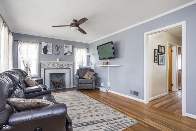 2615 Mcleay Drive, Indianapolis, IN 46220