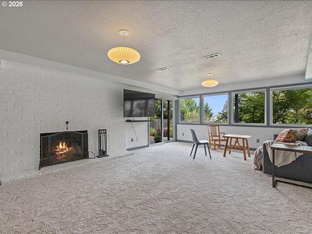 11225 Se LEXINGTON St, Portland, OR 97266