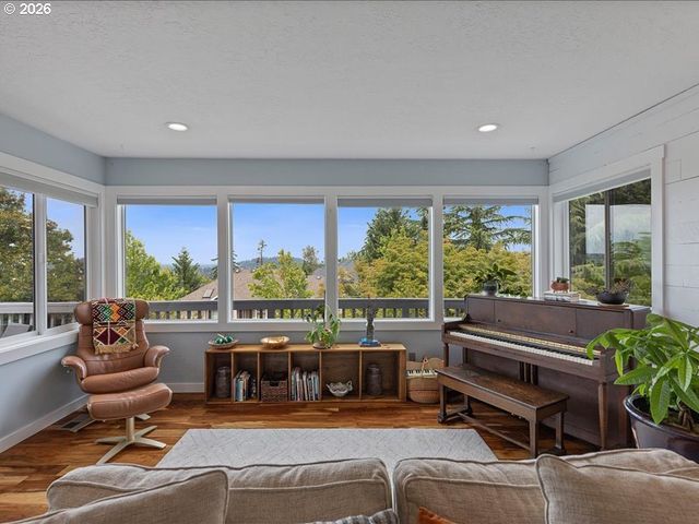 11225 Se LEXINGTON St, Portland, OR 97266
