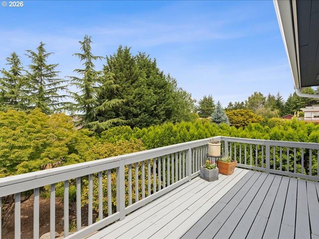 11225 Se LEXINGTON St, Portland, OR 97266