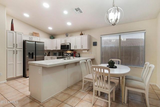 5174 W Kerry Lane, Glendale, AZ 85308
