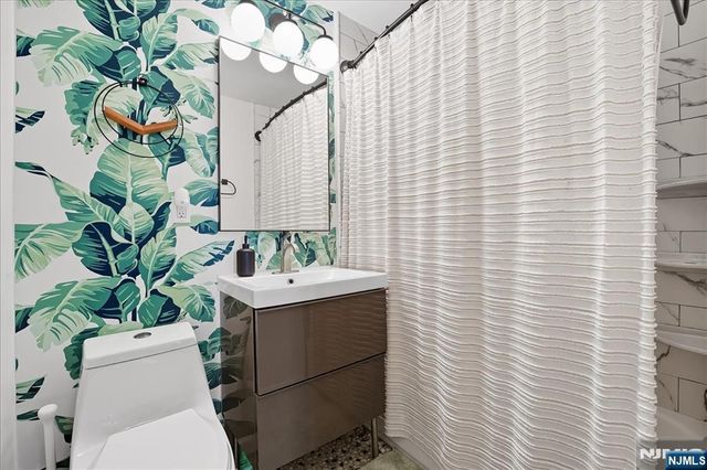 6600 Boulevard East 11K, West New York, NJ 07093