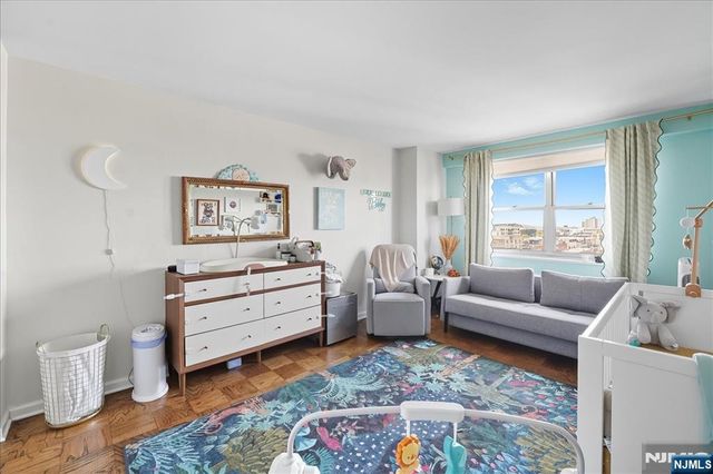 6600 Boulevard East 11K, West New York, NJ 07093