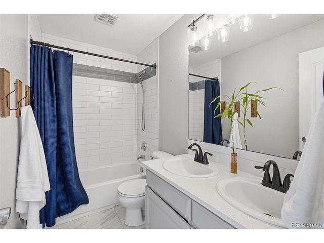 6670 Violet Way, Arvada, CO 80007