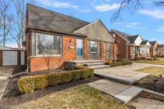 4618 Groveland Avenue, Royal Oak, MI 48073