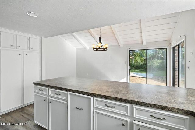 2 Pheasant Run, Clinton, MS 39056