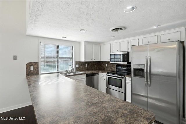2 Pheasant Run, Clinton, MS 39056