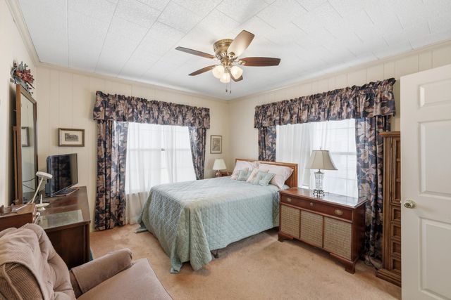 308 S Mill St, Winnsboro, TX 75494