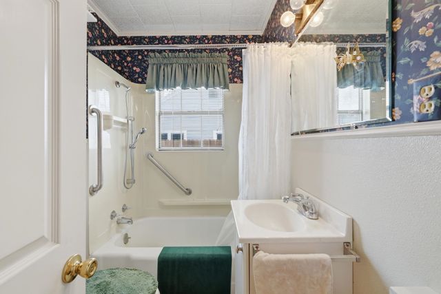 308 S Mill St, Winnsboro, TX 75494