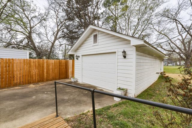 308 S Mill St, Winnsboro, TX 75494