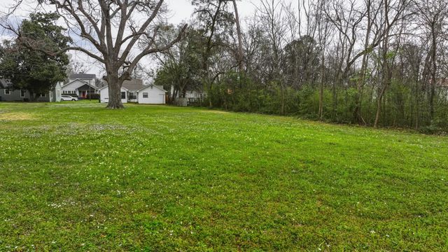 308 S Mill St, Winnsboro, TX 75494