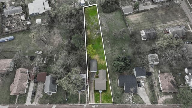 308 S Mill St, Winnsboro, TX 75494