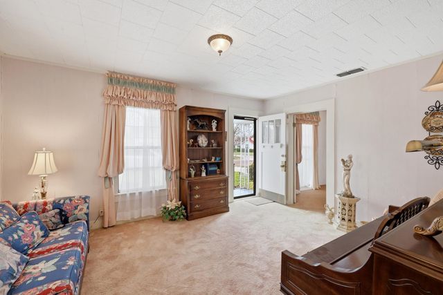 308 S Mill St, Winnsboro, TX 75494