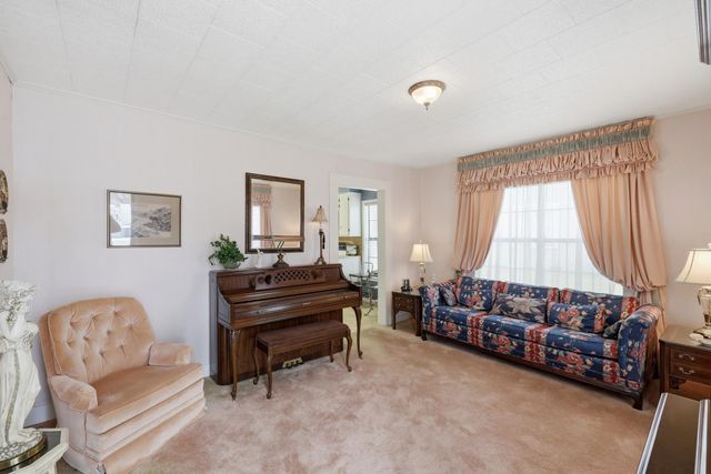 308 S Mill St, Winnsboro, TX 75494