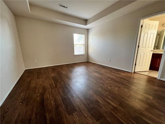 105 Southpointe Avenue, Rogers, AR 72758