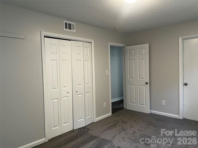 430 Westham Ridge Road, Charlotte, NC 28217
