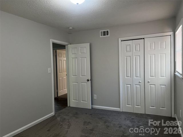 430 Westham Ridge Road, Charlotte, NC 28217