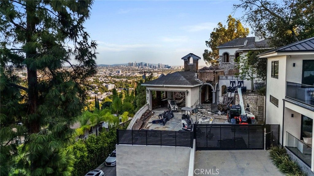 1651 Marlay, West Hollywood, CA 90069 — exterior