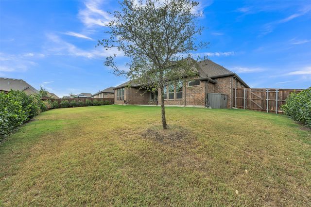 1802 Southpointe Xing, Mansfield, TX 76063