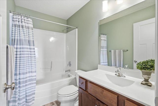 95 Lockwood Court, Hudson, WI 54016