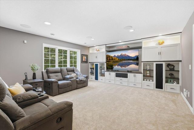 95 Lockwood Court, Hudson, WI 54016