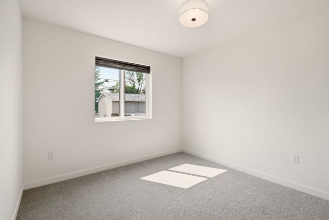 502 S LEFEVRE St, Medical Lake, WA 99022