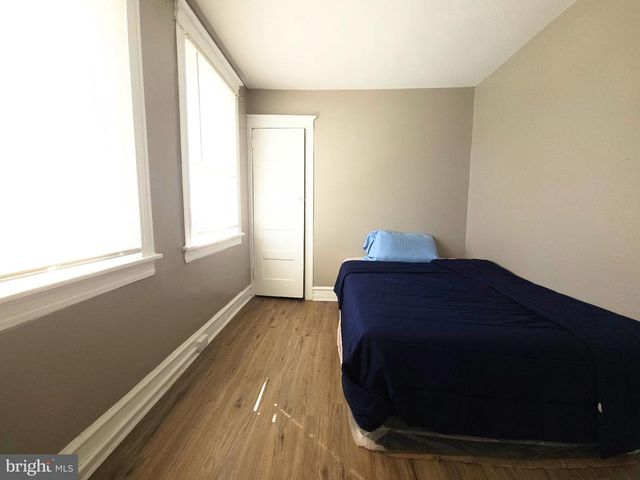 411 S MAPLE AVE, Lansdowne, PA 19050