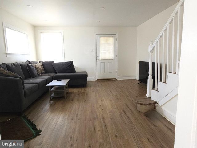 411 S MAPLE AVE, Lansdowne, PA 19050