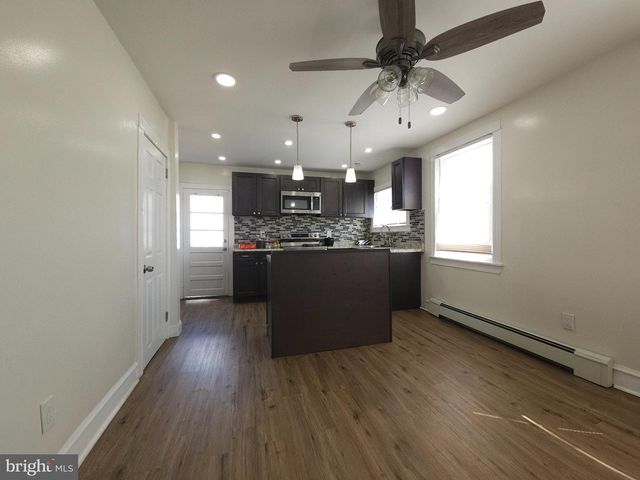 411 S MAPLE AVE, Lansdowne, PA 19050