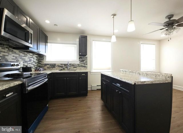 411 S MAPLE AVE, Lansdowne, PA 19050