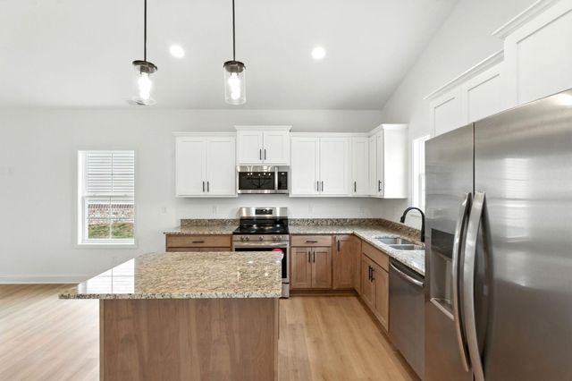 4133 Meadowlark Road, Lexington, KY 40509