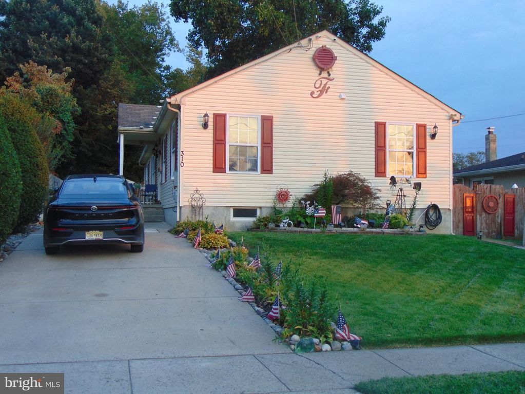 310 E 3RD AVE E, RUNNEMEDE, NJ 08078 — photo 3
