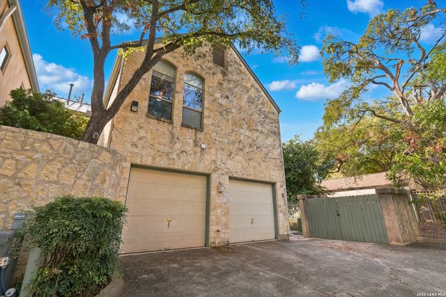 135 ROUTT ST, San Antonio, TX 78209