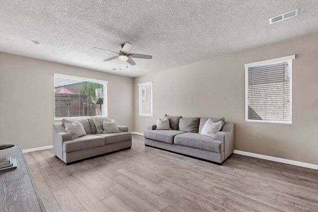 10620 Antler Tool Road SW, Albuquerque, NM 87121