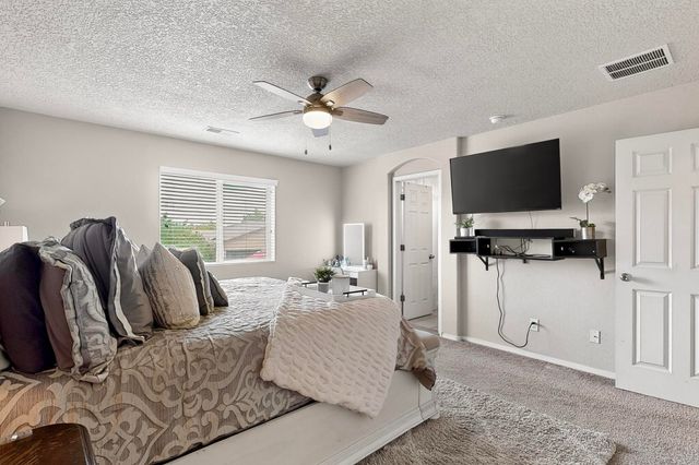 10620 Antler Tool Road SW, Albuquerque, NM 87121