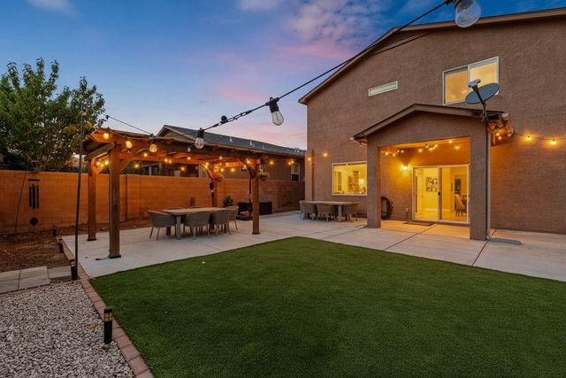 10620 Antler Tool Road SW, Albuquerque, NM 87121