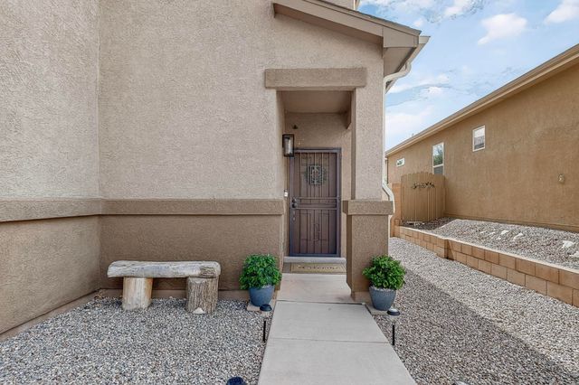 10620 Antler Tool Road SW, Albuquerque, NM 87121