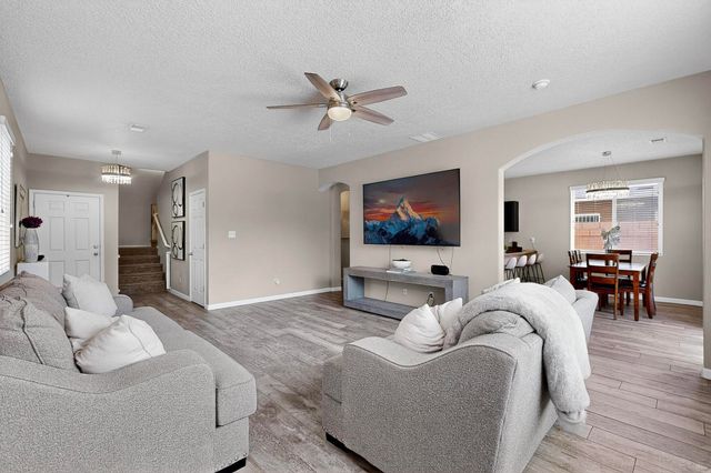 10620 Antler Tool Road SW, Albuquerque, NM 87121