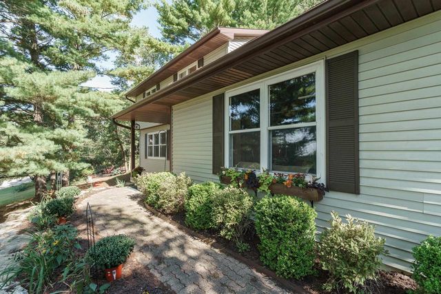 3767 Birch Trail, Cross Plains, WI 53528