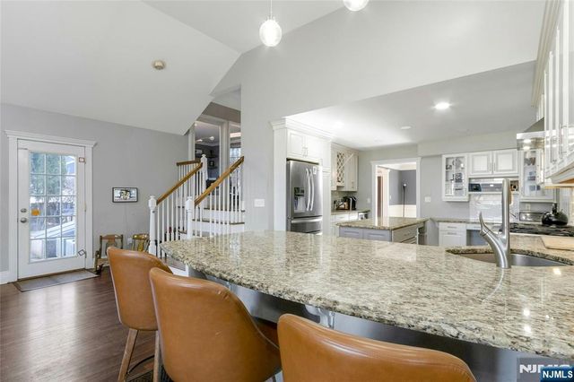 528 Baylor Avenue, River Vale, NJ 07675