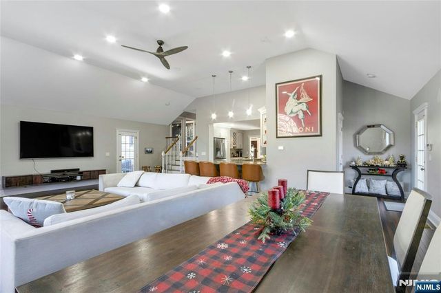 528 Baylor Avenue, River Vale, NJ 07675