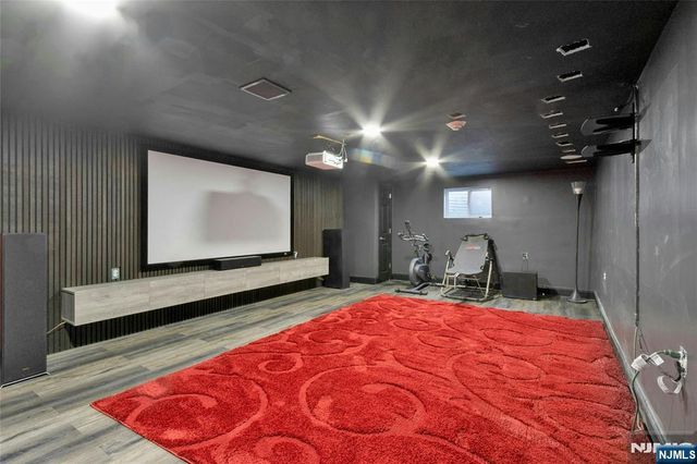 528 Baylor Avenue, River Vale, NJ 07675