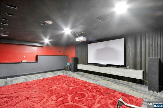 528 Baylor Avenue, River Vale, NJ 07675